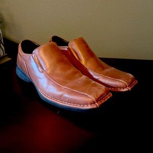 Kenneth Cole Reaction boys dress shoe size 7